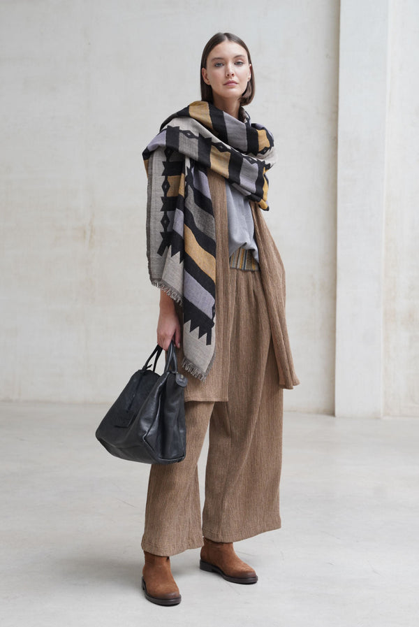 Look 8 'Slow Structure'