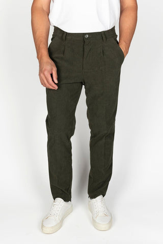Pantalón Ildaven verde oliva