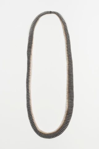 Collar Ciren malla plateado y gris plomo