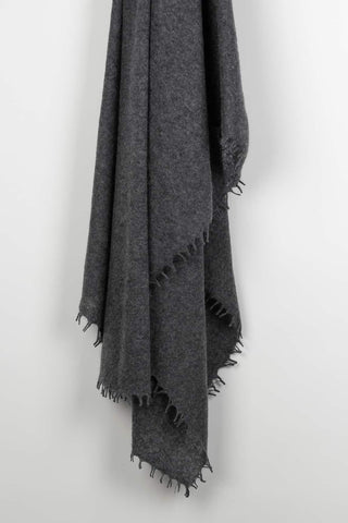 Light grey Vairela cashmere scarf
