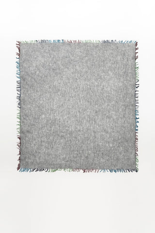 Damiel gray scarf
