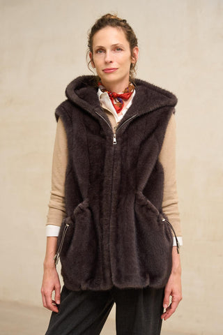 Maury lead gray vest